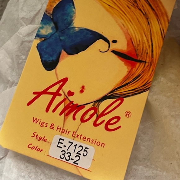 Aimole Curly Blonde Synthetic Wig Style E-7125 Color 12TTT26 Honey Blonde Brown - Picture 5 of 9